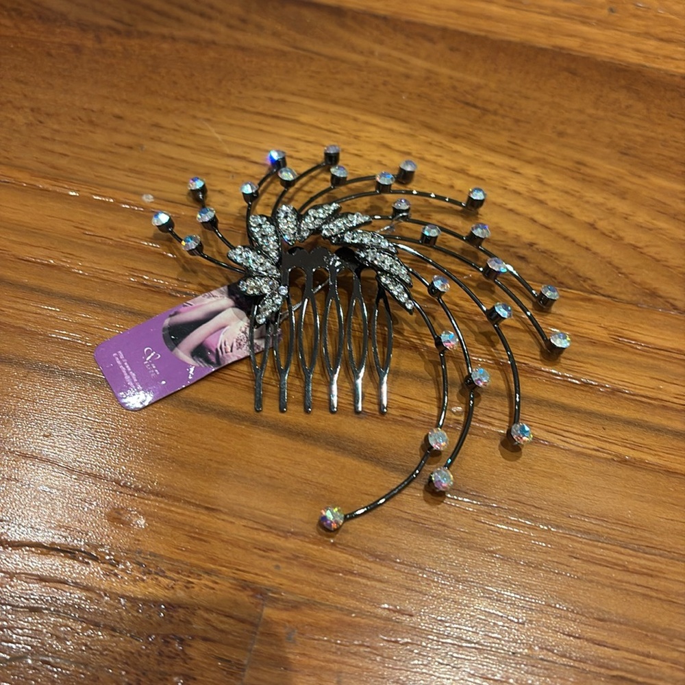NWT WHITE rhinestone hair accessory